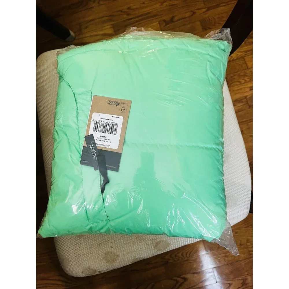 North face Men’s 1996 Retro Nuptse Jacket Size 2XL